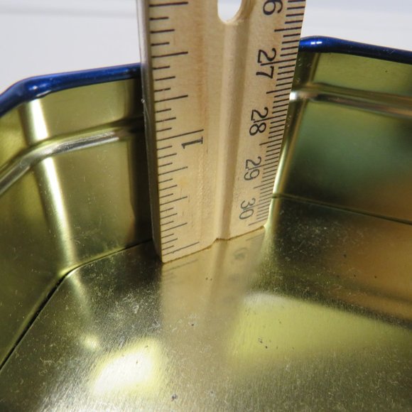 small storage (2) metal tins in excellent condition, easy to open, small storage - Picture 6 of 12